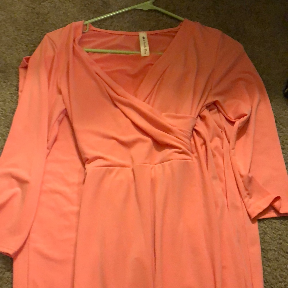 Size small coral quarter-length sleeve, maxi dress